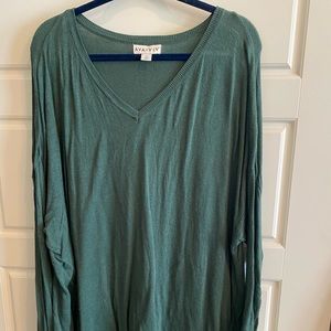 EUC Target Ava and Viv vneck green lightweight sweater